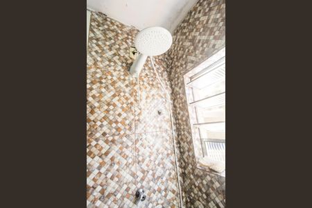 Casa à venda com 128m², 2 quartos e 2 vagas Casa à venda com 128m², 2 quartos e 2 vagasDetalhe do banheiro