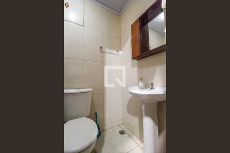 Casa à venda com 128m², 2 quartos e 2 vagas Casa à venda com 128m², 2 quartos e 2 vagasBanheiro