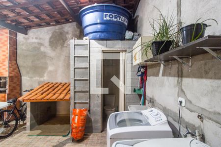 Casa à venda com 128m², 2 quartos e 2 vagas Casa à venda com 128m², 2 quartos e 2 vagasÁrea de Serviço