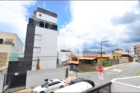 Vista de apartamento à venda com 3 quartos, 113m² em Sagrada Família, Belo Horizonte