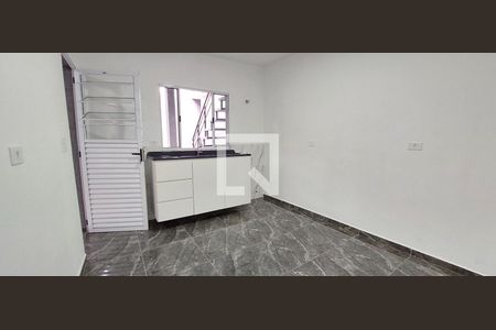 Cozinha de casa para alugar com 1 quarto, 55m² em Vila Luzita, Santo André