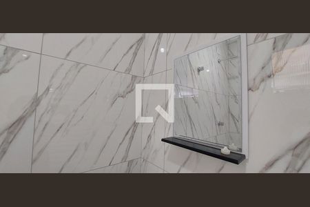 Banheiro de casa para alugar com 1 quarto, 55m² em Vila Luzita, Santo André