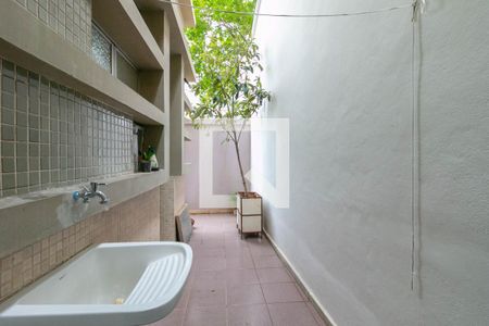 Apartamento à venda com 151m², 4 quartos e 2 vagas Apartamento à venda com 151m², 4 quartos e 2 vagasCozinha e Área de Serviço