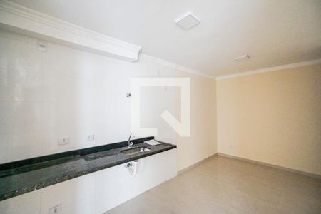 Sala e cozinha de apartamento à venda com 2 quartos, 36m² em Cidade Mãe do Céu, São Paulo