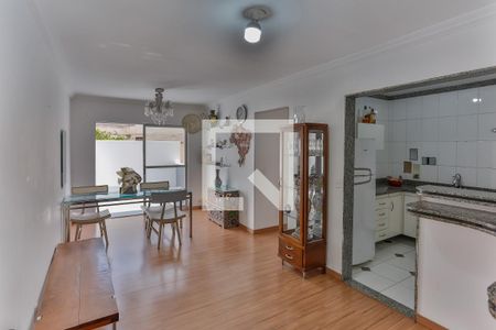 Sala de apartamento para alugar com 3 quartos, 110m² em Sagrada Família, Belo Horizonte