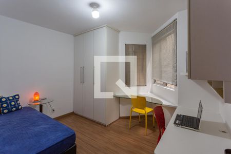 Quarto 2 de apartamento para alugar com 3 quartos, 110m² em Sagrada Família, Belo Horizonte