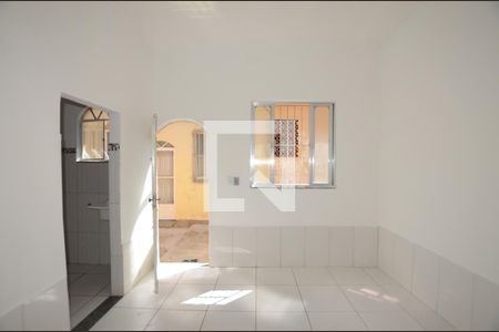 Sala de casa para alugar com 1 quarto, 50m² em Colégio, Rio de Janeiro