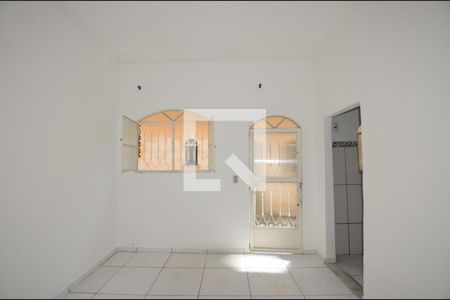 Sala de casa para alugar com 1 quarto, 50m² em Colégio, Rio de Janeiro