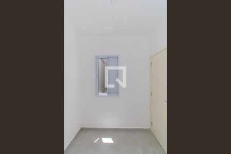 Quarto 1 de apartamento para alugar com 2 quartos, 44m² em Vila Ema, São Paulo