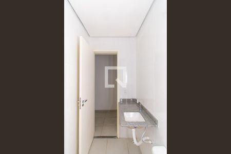 Banheiro de kitnet/studio à venda com 1 quarto, 27m² em Vila Ema, São Paulo