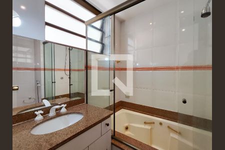 Apartamento à venda com 114m², 3 quartos e 1 vagaBanheiro da Suíte