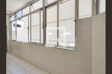 Apartamento à venda com 114m², 3 quartos e 1 vagaÁrea de Serviço