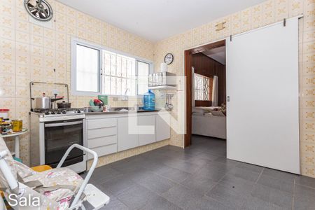 Casa à venda com 299m², 5 quartos e 5 vagasCozinha