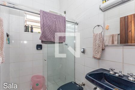 Casa à venda com 299m², 5 quartos e 5 vagasBanheiro 