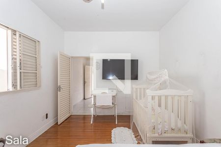 Casa à venda com 299m², 5 quartos e 5 vagasSuite