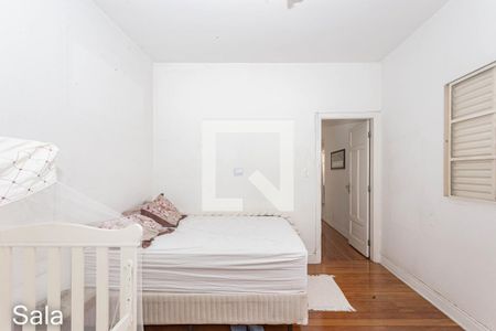 Casa à venda com 299m², 5 quartos e 5 vagasSuite