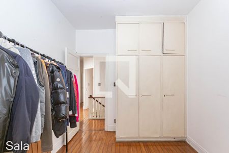 Casa à venda com 299m², 5 quartos e 5 vagasQuarto 1