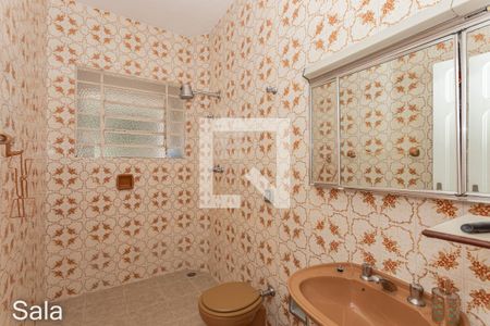 Casa à venda com 299m², 5 quartos e 5 vagasBanheiro