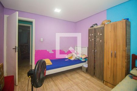 Quarto de casa à venda com 2 quartos, 110m² em Mário Quintana, Porto Alegre