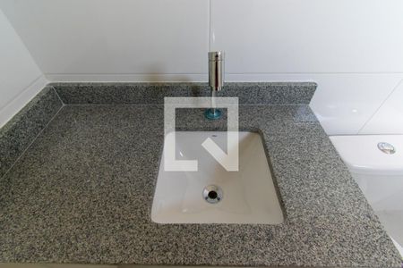 Apartamento à venda com 42m², 2 quartos e sem vaga Apartamento à venda com 42m², 2 quartos e sem vagaBanheiro