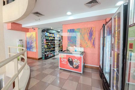 Apartamento à venda com 80m², 1 quarto e 1 vaga Apartamento à venda com 80m², 1 quarto e 1 vagamercado