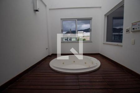 Casa de condomínio à venda com 220m², 4 quartos e 2 vagasÁrea Comum - Hidro