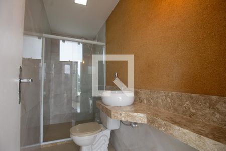 Casa de condomínio à venda com 220m², 4 quartos e 2 vagasBanheiro Social 2