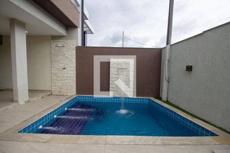 Casa de condomínio à venda com 220m², 4 quartos e 2 vagasPiscina