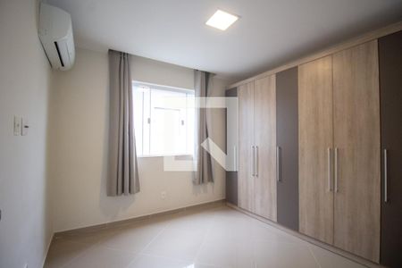 Casa de condomínio à venda com 220m², 4 quartos e 2 vagasQuarto 2