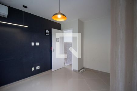 Casa de condomínio à venda com 220m², 4 quartos e 2 vagasQuarto 1