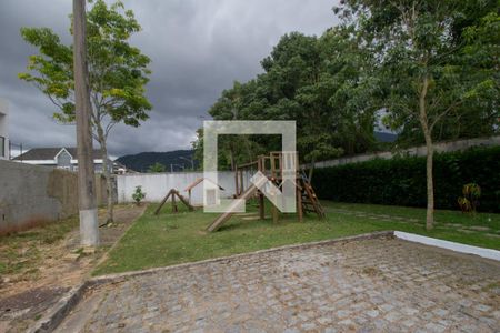 Casa de condomínio à venda com 220m², 4 quartos e 2 vagasÁrea Comum - Playground