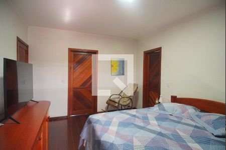 Casa à venda com 360m², 3 quartos e 2 vagasSuíte