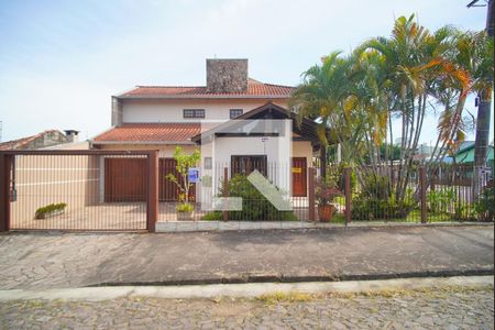 Casa à venda com 360m², 3 quartos e 2 vagasFachada