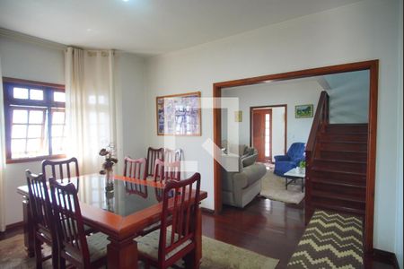 Copa de casa para alugar com 3 quartos, 360m² em Feitoria, São Leopoldo