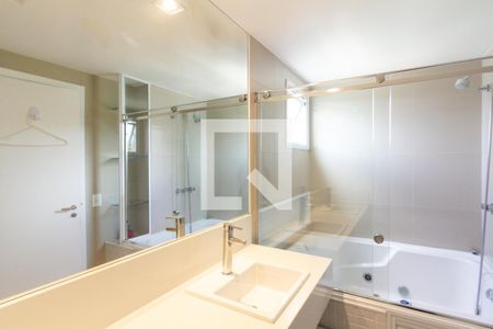 Apartamento à venda com 222m², 4 quartos e 4 vagasBanheiro da Suíte 4