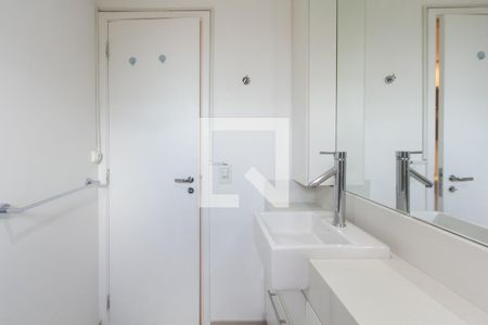 Apartamento à venda com 222m², 4 quartos e 4 vagasBanheiro da Suíte 3