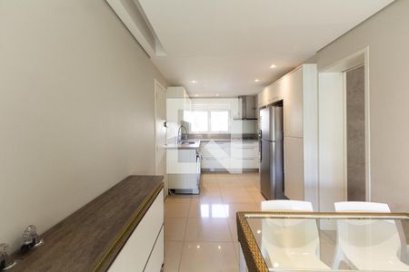 Apartamento à venda com 222m², 4 quartos e 4 vagasCozinha