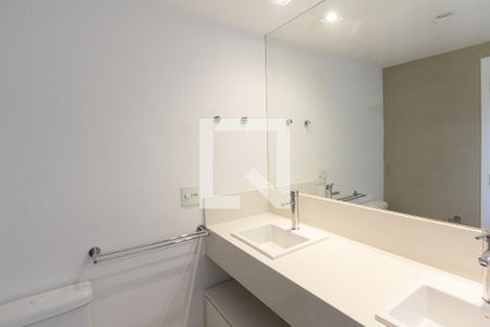 Apartamento à venda com 222m², 4 quartos e 4 vagasBanheiro da Suíte 4