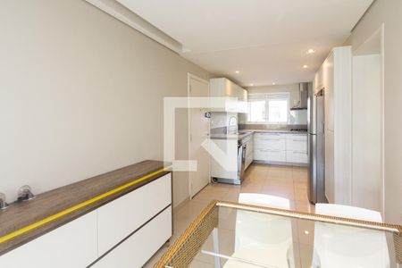 Apartamento à venda com 222m², 4 quartos e 4 vagasCozinha