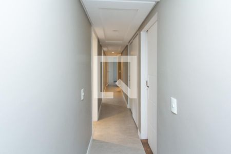 Apartamento à venda com 222m², 4 quartos e 4 vagasCorredor