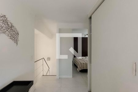 Closet e Escritorio de apartamento para alugar com 2 quartos, 73m² em Pompeia, São Paulo
