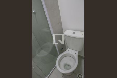 Banheiro de apartamento para alugar com 1 quarto, 30m² em Várzea da Barra Funda, São Paulo