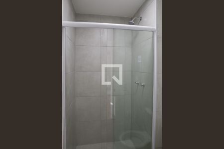 Banheiro de apartamento para alugar com 1 quarto, 30m² em Várzea da Barra Funda, São Paulo