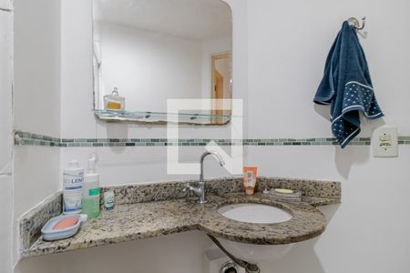 Apartamento à venda com 49m², 2 quartos e 1 vaga Apartamento à venda com 49m², 2 quartos e 1 vagaBanheiro