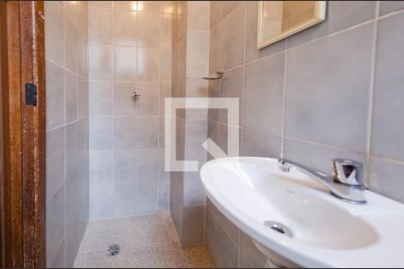 Apartamento para alugar com 100m², 3 quartos e 2 vagasBanheiro de serviço