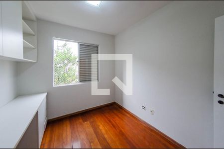 Quarto 1 de apartamento para alugar com 3 quartos, 100m² em Buritis, Belo Horizonte