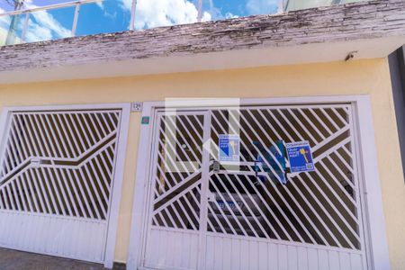 Casa à venda com 214m², 3 quartos e 2 vagasFachada