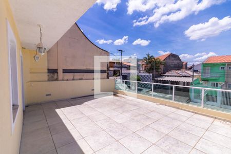 Casa à venda com 214m², 3 quartos e 2 vagasVaranda