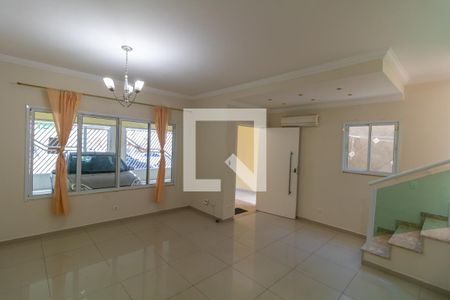 Sala de casa à venda com 3 quartos, 214m² em Vila Buenos Aires, São Paulo