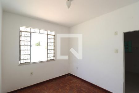 Sala de casa para alugar com 3 quartos, 100m² em Porto Novo, São Gonçalo